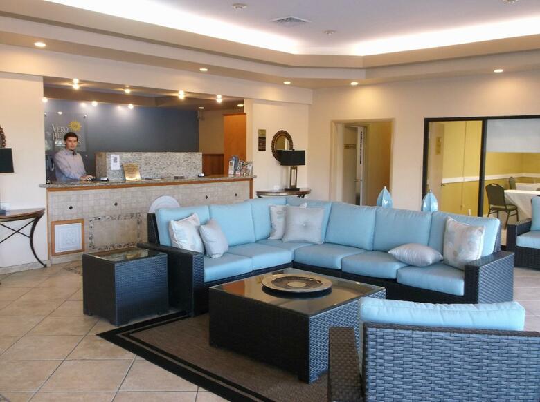 Hotel Vero Beach Inn & Suites