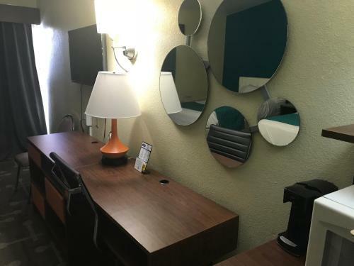 Motel Howard Johnson Athens