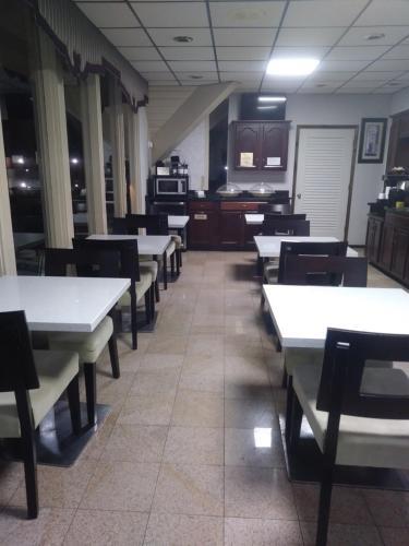 Motel Howard Johnson Athens