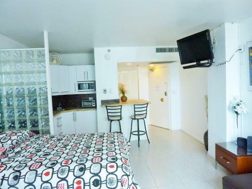 Soleil Apartments