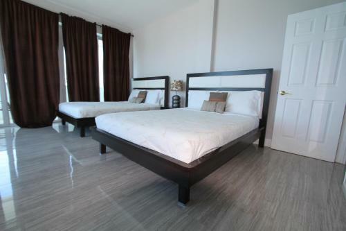Soleil Apartments