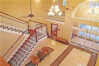 Holiday Inn Express Hotel & Suites Commerce-tanger Outlets