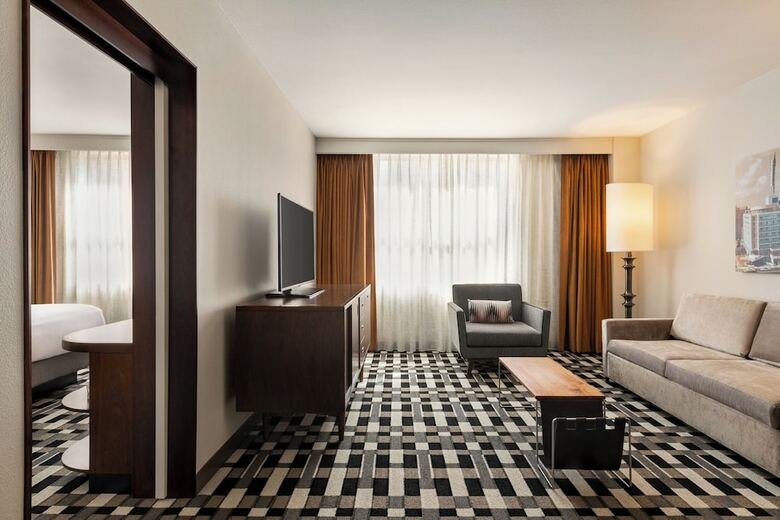 Doubletree By Hilton Hotel Atlanta Downtown