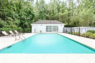 Motel Baymont Inn And Suites - Kingsland