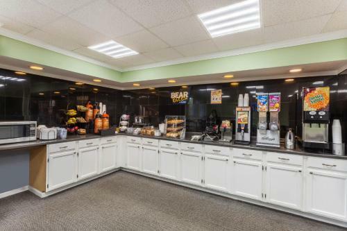 Hotel Palm Tree Inn Extended Stay