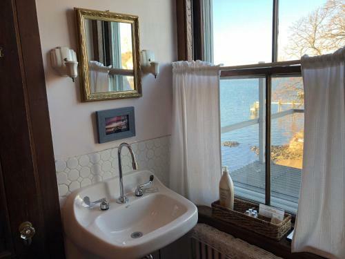 Bed & Breakfast Sanford-covell Villa Marina