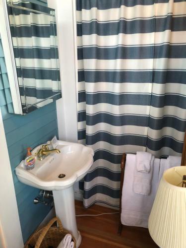 Bed & Breakfast Sanford-covell Villa Marina