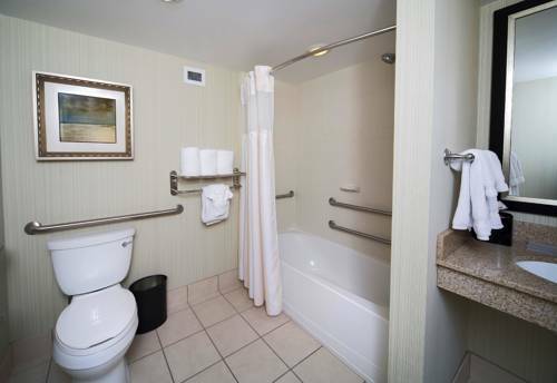 Motel Baymont Inn And Suites - Valdosta