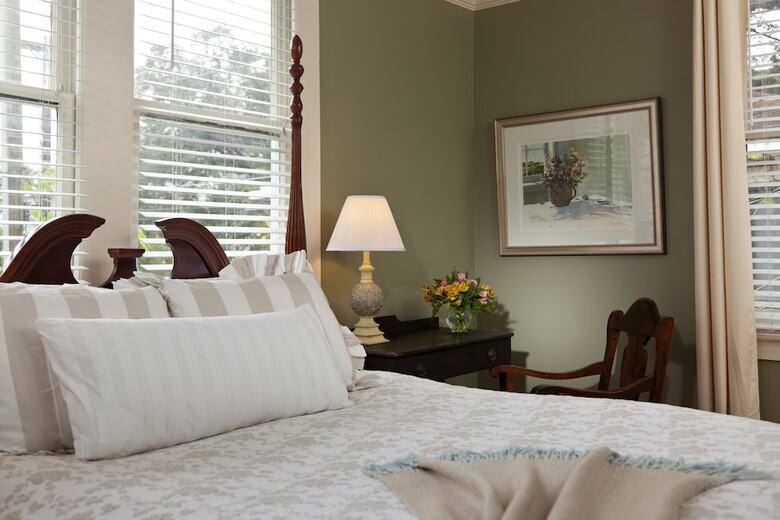 Bed & Breakfast Azalea Inn And Villas