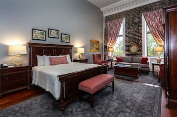 Bed & Breakfast East Bay Inn