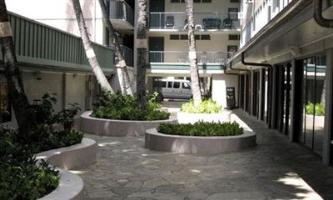 Aparthotel Kuhio Banyan Hotel