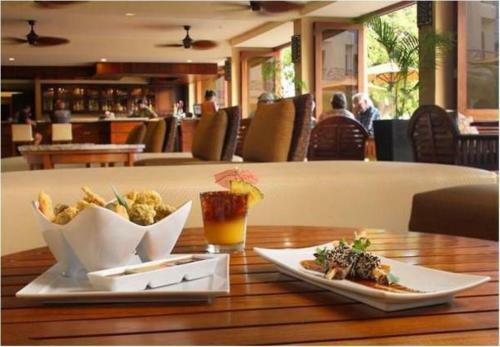 Hotel Courtyard By Marriott Kauai At Coconut Beach