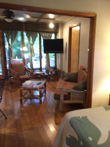 Maui What A Wonderful World Bed & Breakfast