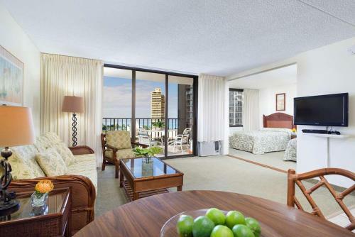 Aparthotel Aston At The Waikiki Banyan
