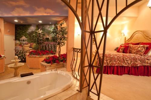 Hotel Destinations Inn Theme Rooms
