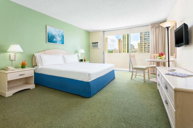 Ambassador Hotel Waikiki