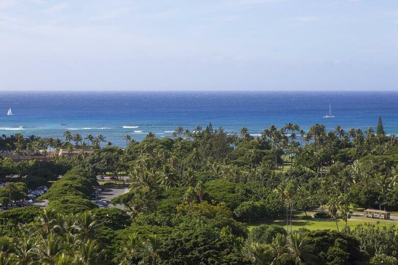 Ambassador Hotel Waikiki