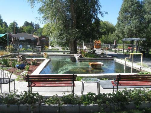 Posada Lava Hot Springs Inn And Spa