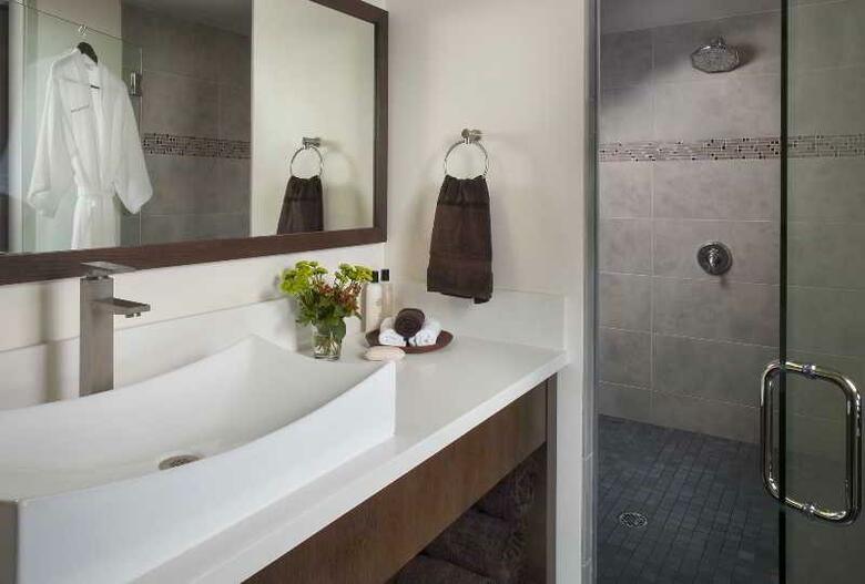 Vive Hotel Waikiki