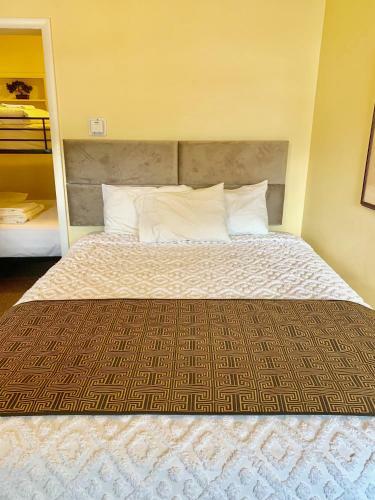 Hotel Aura Soma Lava