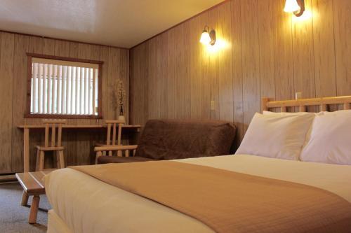 Posada Rustic Inn
