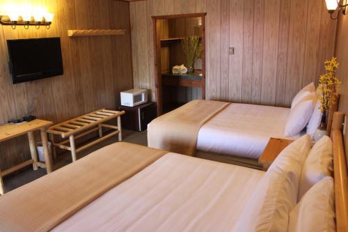 Posada Rustic Inn