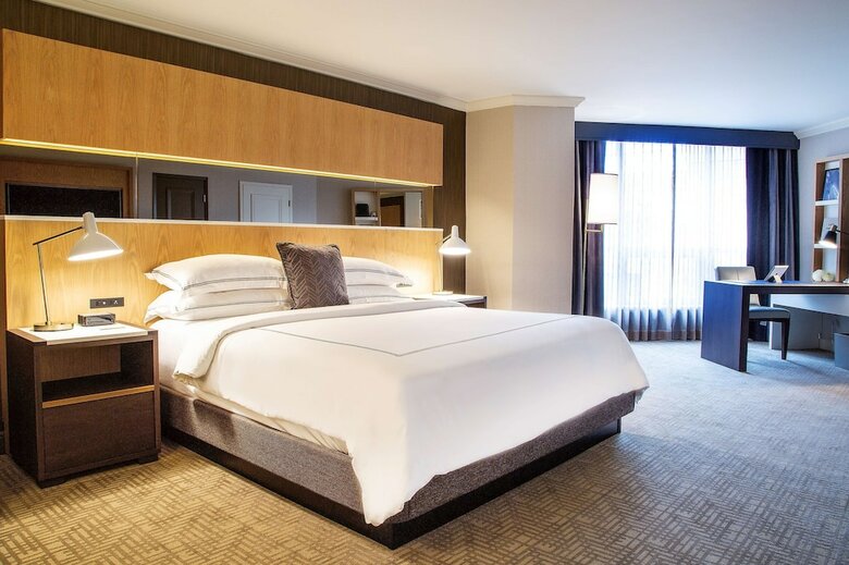Hotel Intercontinental Toronto Yorkville