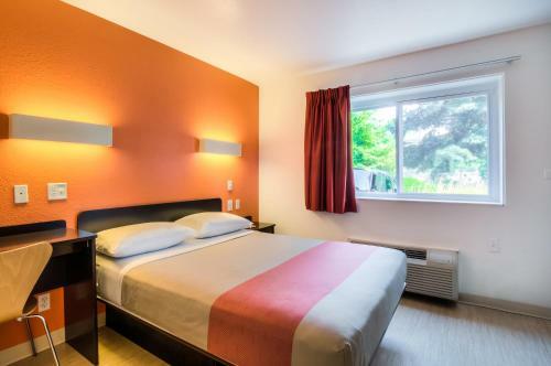 Motel 6 Chicago North Central - Arlington Heights