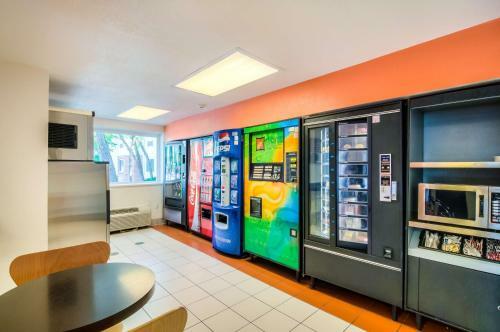 Motel 6 Chicago North Central - Arlington Heights