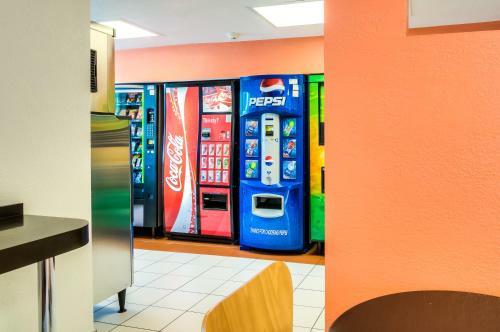 Motel 6 Chicago North Central - Arlington Heights