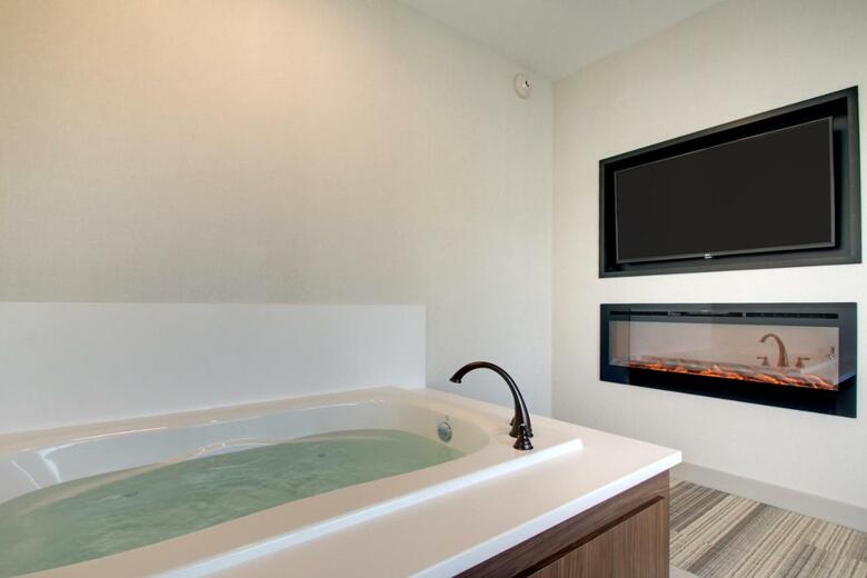 Hotel Holiday Inn Express & Suites Aurora - Naperville