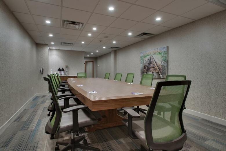 Hotel Holiday Inn Express & Suites Aurora - Naperville