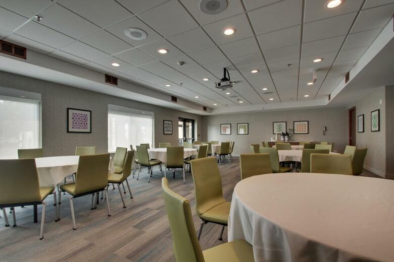 Hotel Holiday Inn Express & Suites Aurora - Naperville