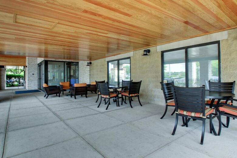 Hotel Holiday Inn Express & Suites Aurora - Naperville