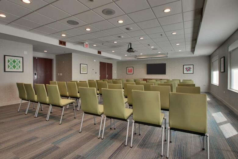 Hotel Holiday Inn Express & Suites Aurora - Naperville