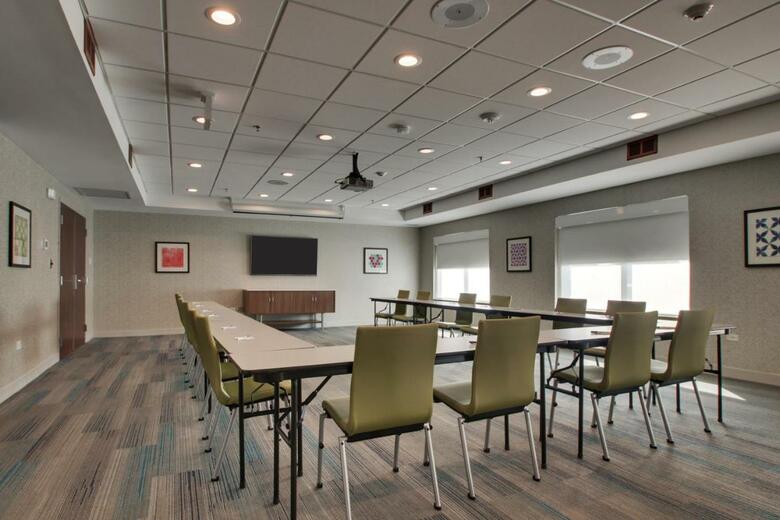 Hotel Holiday Inn Express & Suites Aurora - Naperville