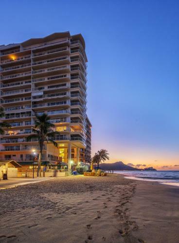 Aparthotel Castle Waikiki Shore Beachfront Condominiums