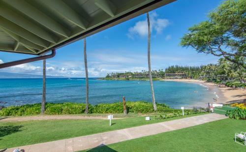Hotel Napili Surf Beach Resort