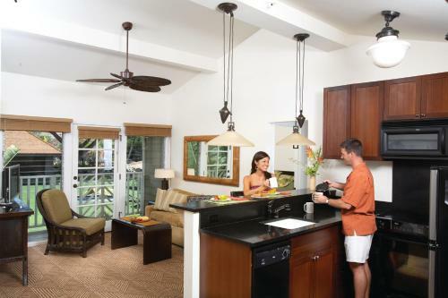 Hotel Aina Nalu Lahaina By Outrigger
