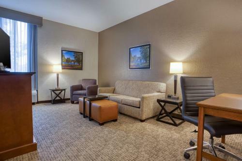 Hotel Drury Inn & Suites St. Louis - Fairview Heights