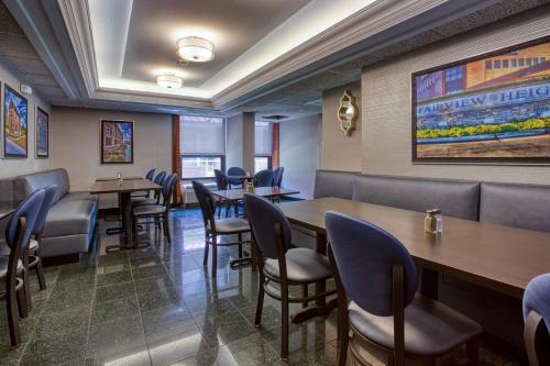 Hotel Drury Inn & Suites St. Louis - Fairview Heights