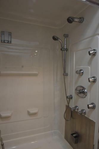 Convention Center Area Apartment