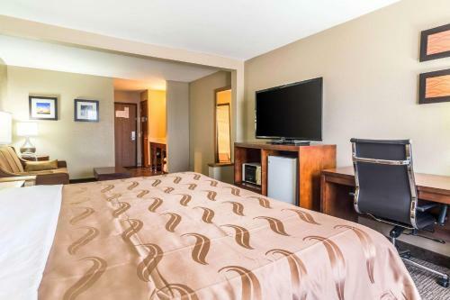 Hotel Quality Inn & Suites