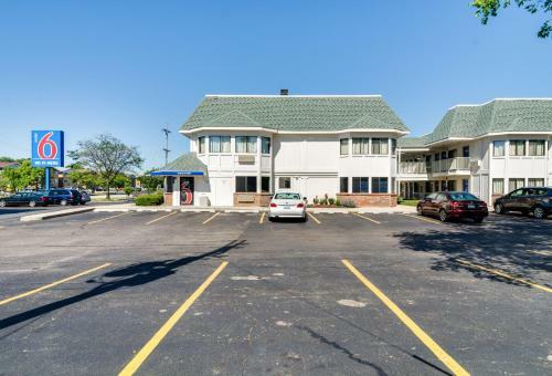 Motel 6 Chicago O'hare - Schiller Park