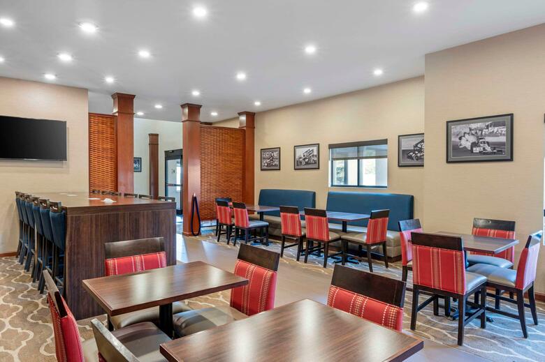 Hotel Comfort Suites Brownsburg