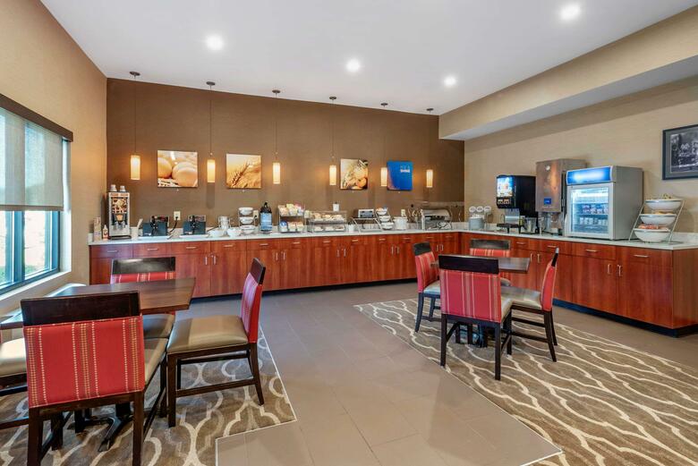 Hotel Comfort Suites Brownsburg