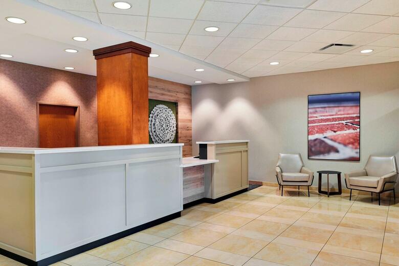 Hotel Fairfield Inn Suites Indianapolis Downtown