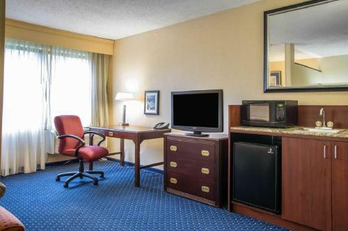 Hotel Clarion Inn Merrillville