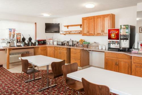 Hotel Super 8 Shipshewana