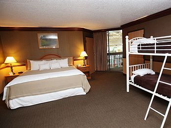 Pzazz! Resort Hotel And Catfish Bend Inn & Spa
